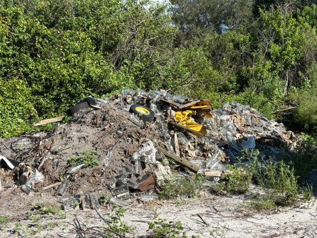 Post hole digging auger